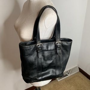 Coach Hampton Vintage Black Leather Small Tote Shoulder Bag. CP3795